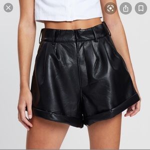 ISO ❗️PREM the label leather shorts